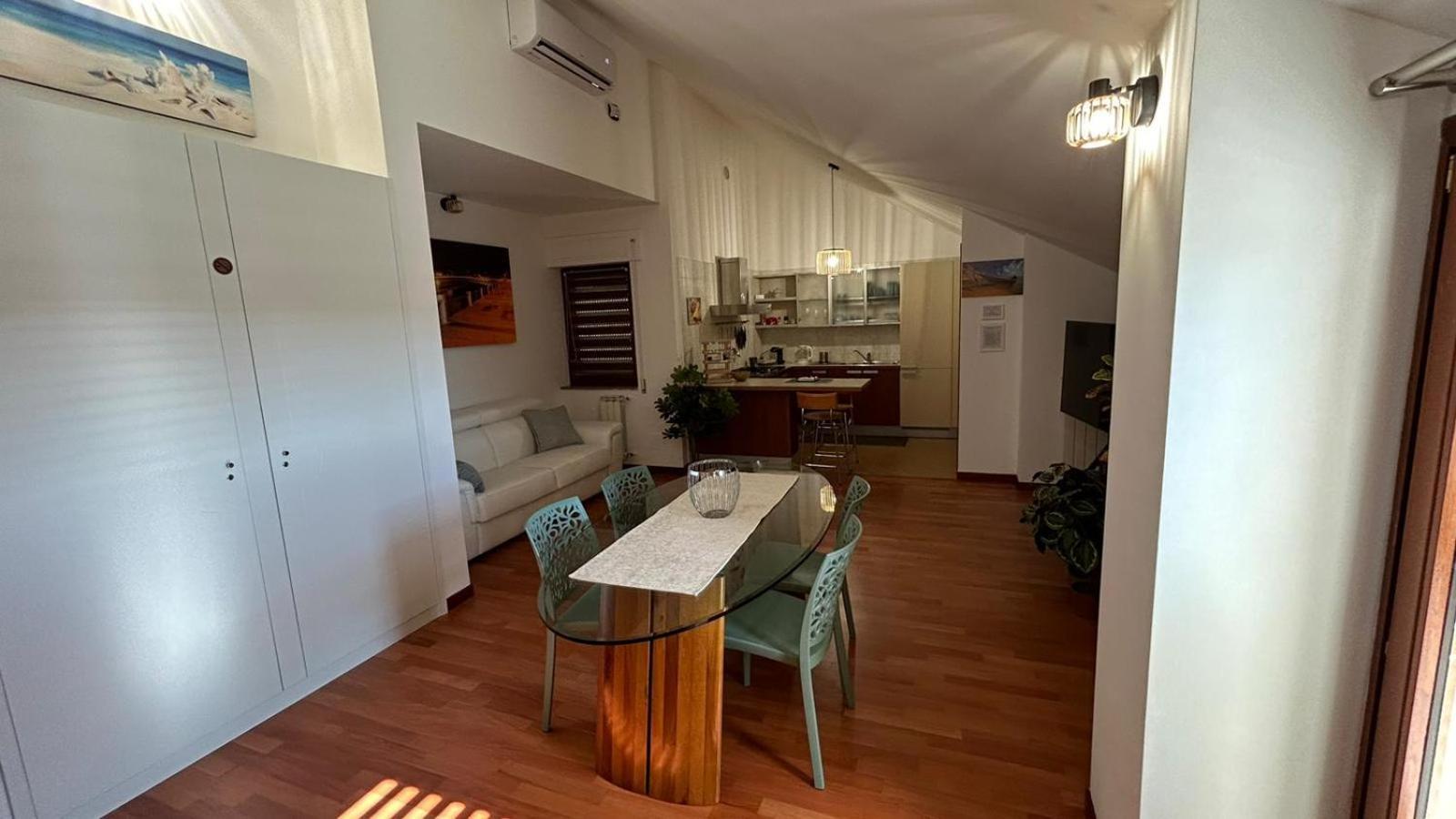 Mansarda Luxury Apartment ตารันโต ภายนอก รูปภาพ